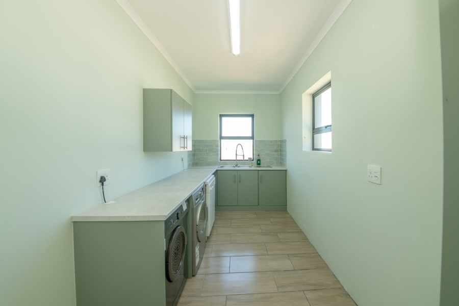 4 Bedroom Property for Sale in Sunny Seas Estate Western Cape